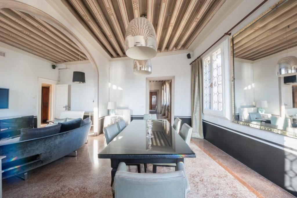 Ca' Erizzo Dream Apartment, Spectacular Views From The Amazing Terrace! * Venedig