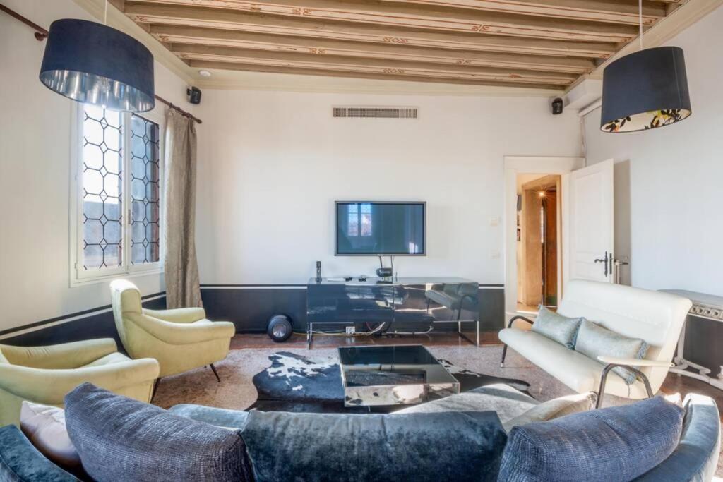 Apartment Ca' Erizzo Dream Apartment, Spectacular Views From The Amazing Terrace!