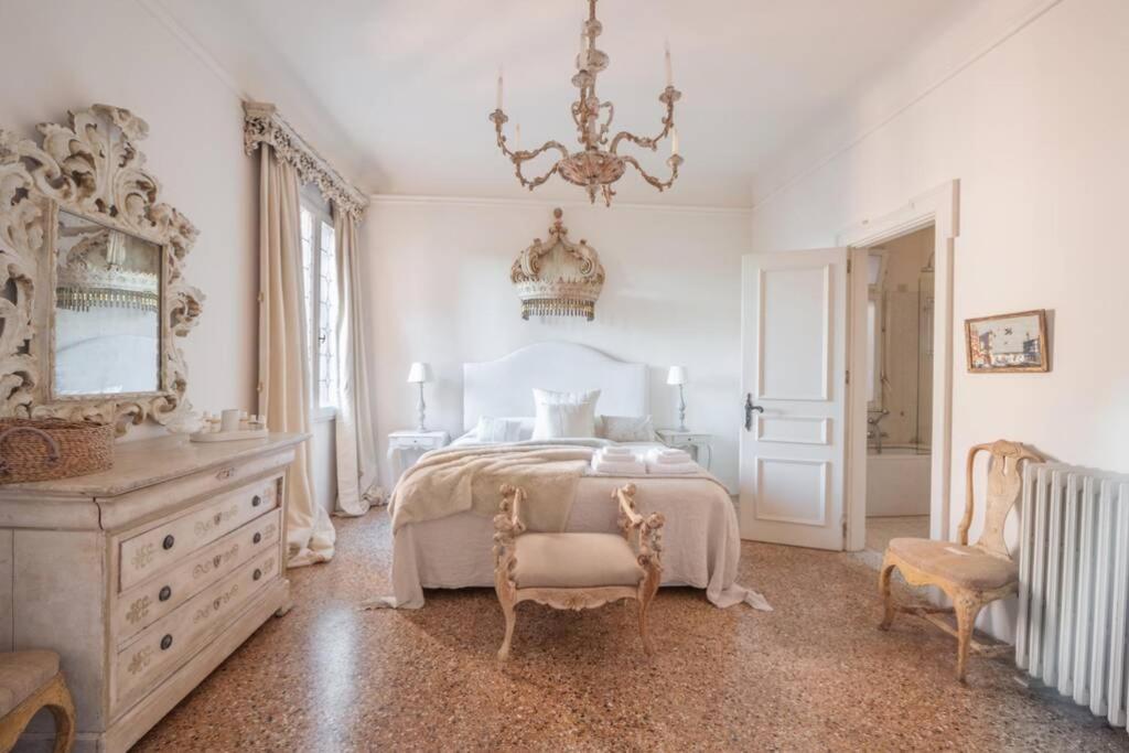 Apartment Ca' Erizzo Dream Apartment, Spectacular Views From The Amazing Terrace! Venedig