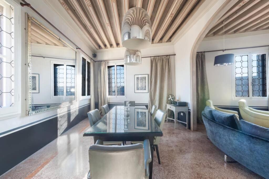 Ca' Erizzo Dream Apartment, Spectacular Views From The Amazing Terrace! Apartment *