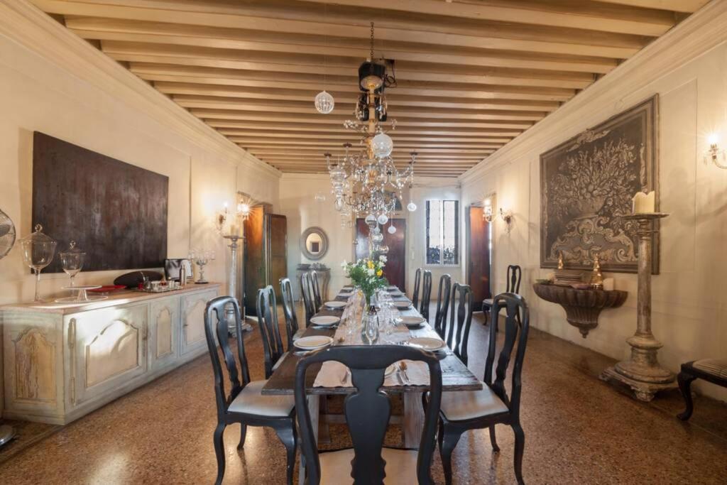 Ca' Erizzo Dream Apartment, Spectacular Views From The Amazing Terrace! *