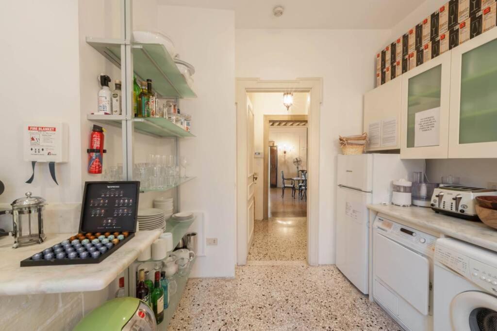 Ca' Erizzo Dream Apartment, Spectacular Views From The Amazing Terrace! Apartment